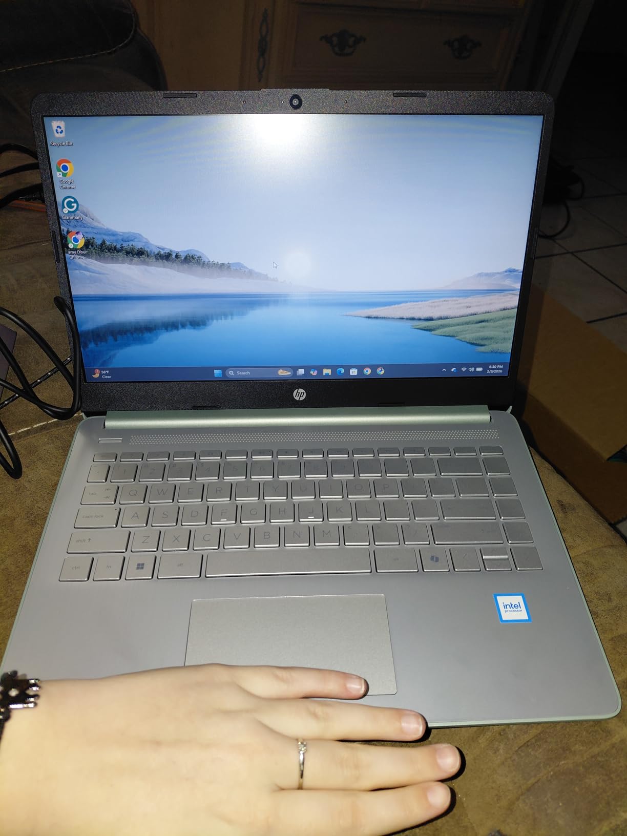 HP 14-inch Ultra Light Laptop W/1 Year Office 365&AI-Copilot, Intel Processor N150, 16GB RAM, 416GB Storage (128GB UFS + 288GB Docking Set), HD Camera, Long Battery Life, Wi-Fi 6, Win 11s, Green customer photo 1