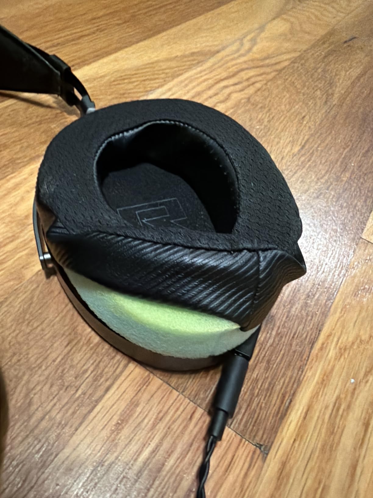 ASUS ROG Kithara Gaming/Audiophile Open-Back Wired Headphones with Mic - ROG-Tuned HIFIMAN Planar Magnetic Drivers, Adjustable Headband, Extra Ear Pads, Compatible with DACs, Amps, PC, Console, Mobile customer photo 2
