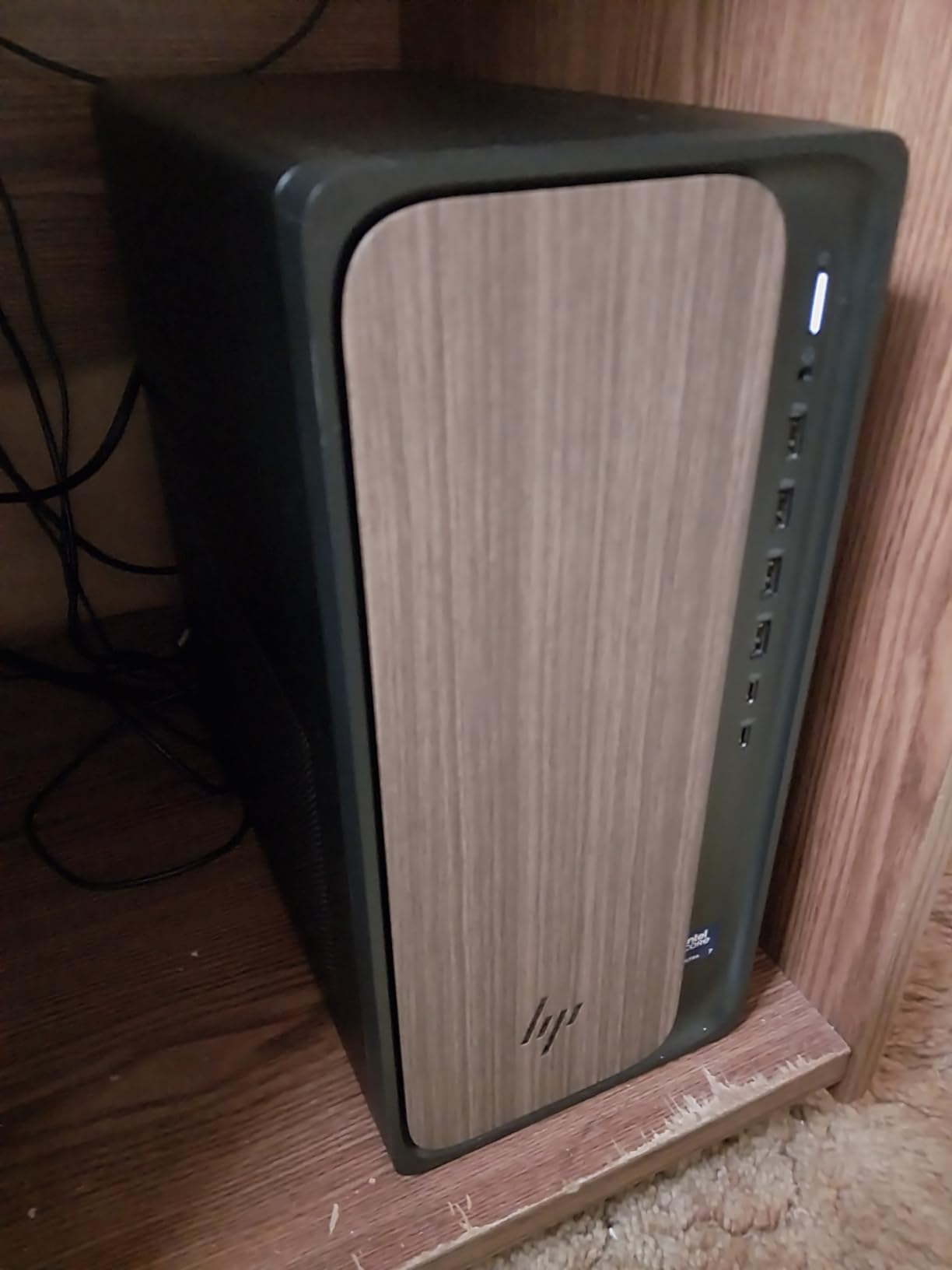 HP OmniDesk Desktop Computer - Intel Core Ultra 7 265, 16GB DDR5 1TB SSD, Sleek Dark Wood Design, AI-Ready Performance, Windows 11 Pro with Dockstation customer photo 2