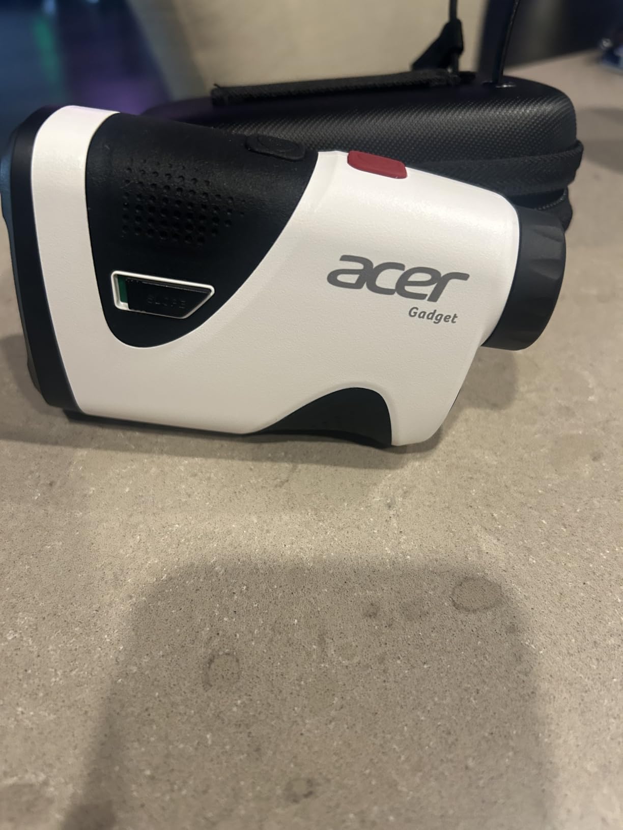 Acer Pro Golf Rangefinder with Slope Switch, Pin Lock Vibration, 1200 Yards | Laser Range Finder Golf, 7X Magnification, Rechargeable Battery with Magnetic Stripe, IP54 Waterproof - Golf Gift for Men customer photo 1