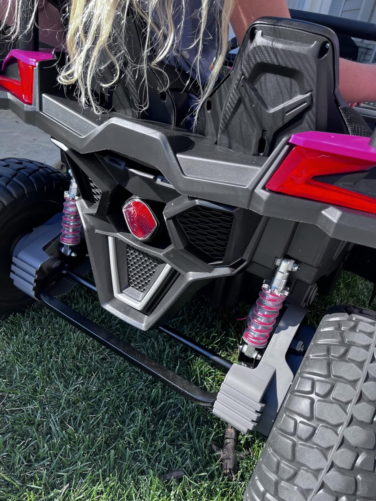 XXXL 4WD 24V Ride on Toys for Big Kids 3-14, Max 5.5Mph & 220 lbs Load, Red | Adjustable 22