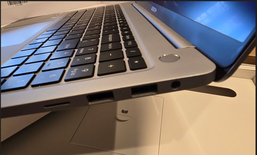 GEEKOM GeekBook X16 Pro Laptop, 16