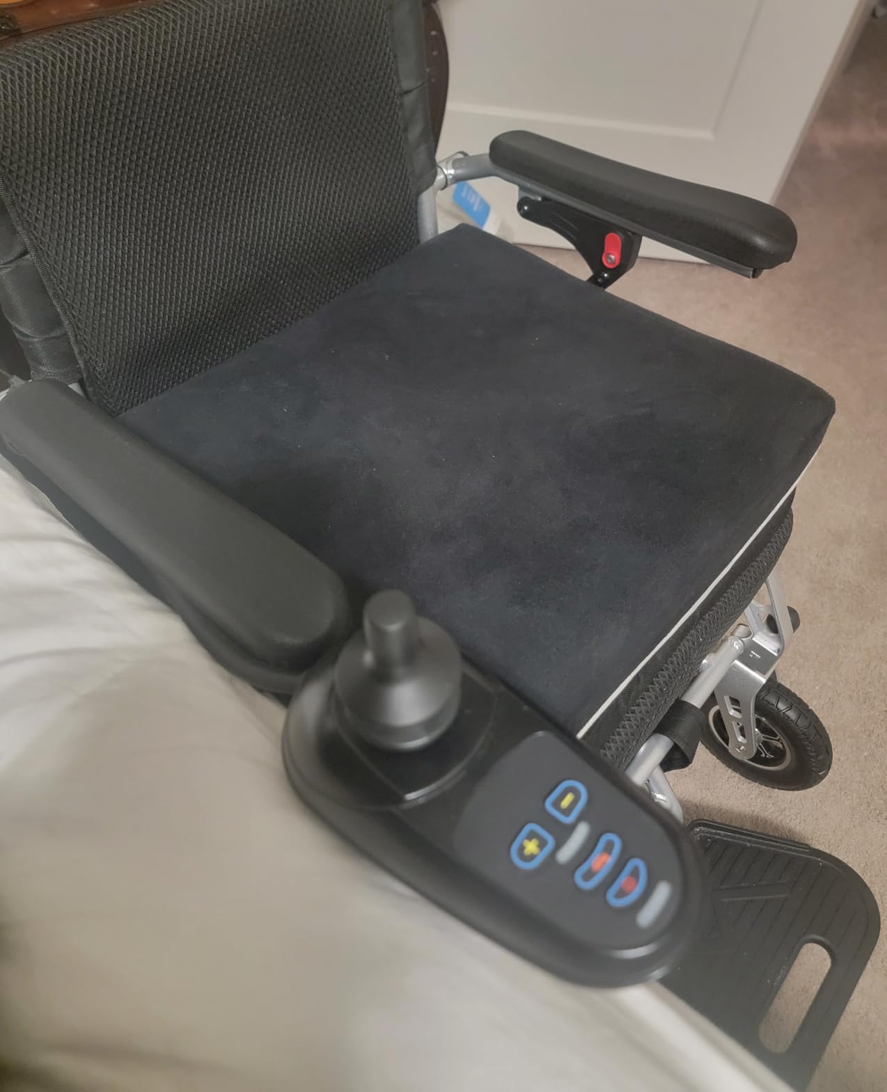 [2026 Upgrade] Foldable Electric Wheelchairs for Adults Lightweight | 500W Motorized Wheelchairs, Support 330 Lbs, 15 Miles, Power Wheelchair for All-Terrain, Electromagnetic Brake, Airline Approved customer photo 2