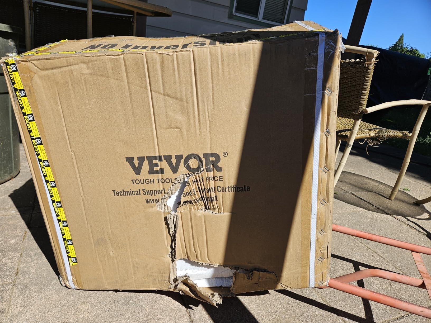 VEVOR Plate Compactor, 7 HP 196CC Gas Engine, 5400 VPM Vibrating Ground Rammer, 4440 lbs Compaction Force, 23 x 18 in Plate, Walk Behind Compactor for Paver Landscaping, Asphalt, Foundation, Soil customer photo 1