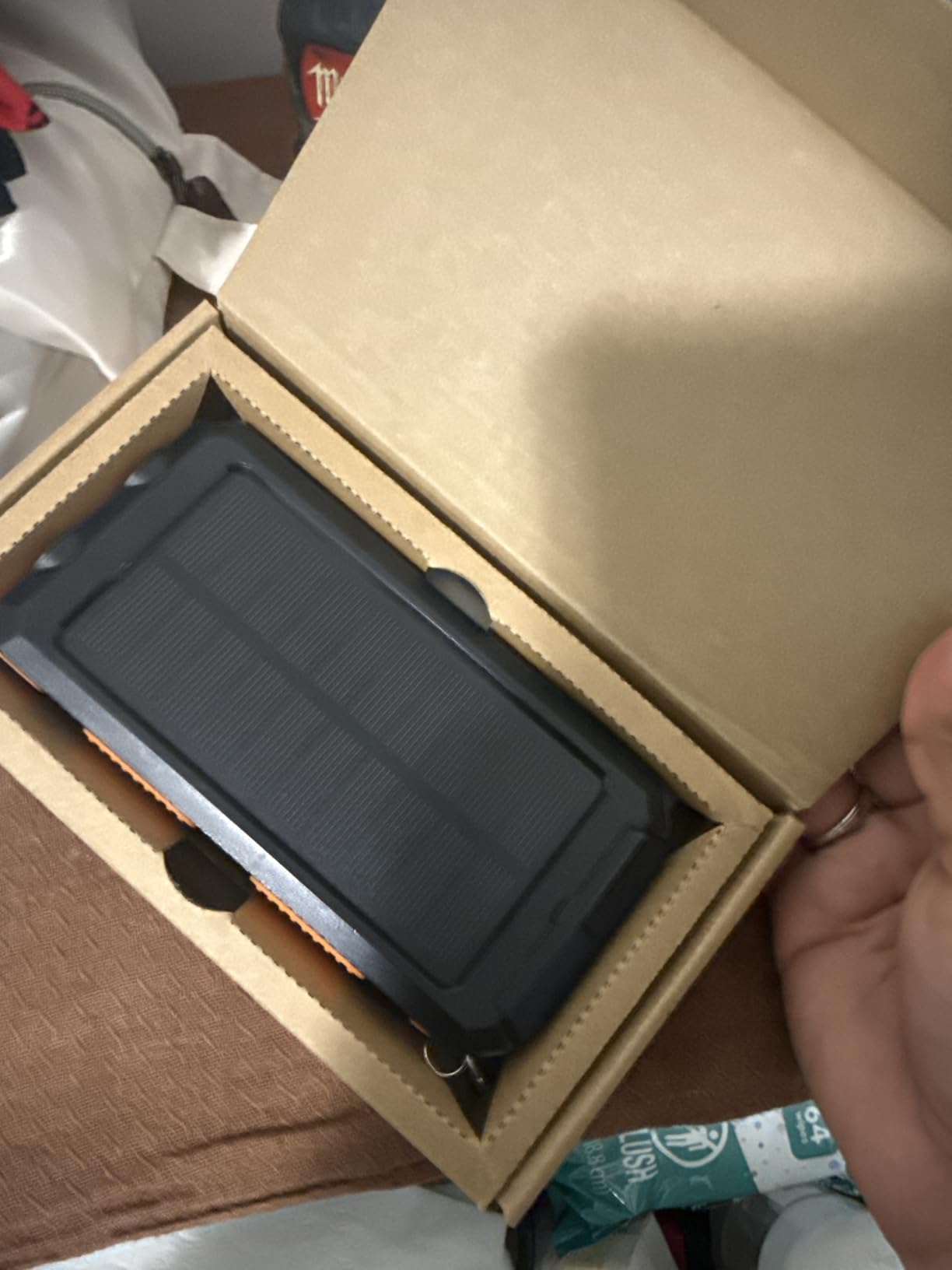 Mregb Solar Charger Power Bank 42800mAh, Portable Charger, Solar Power Bank, External Battery Pack 5V3.1A QC 3.0 Fast Charger Built-in Super Bright Flashlight customer photo 2
