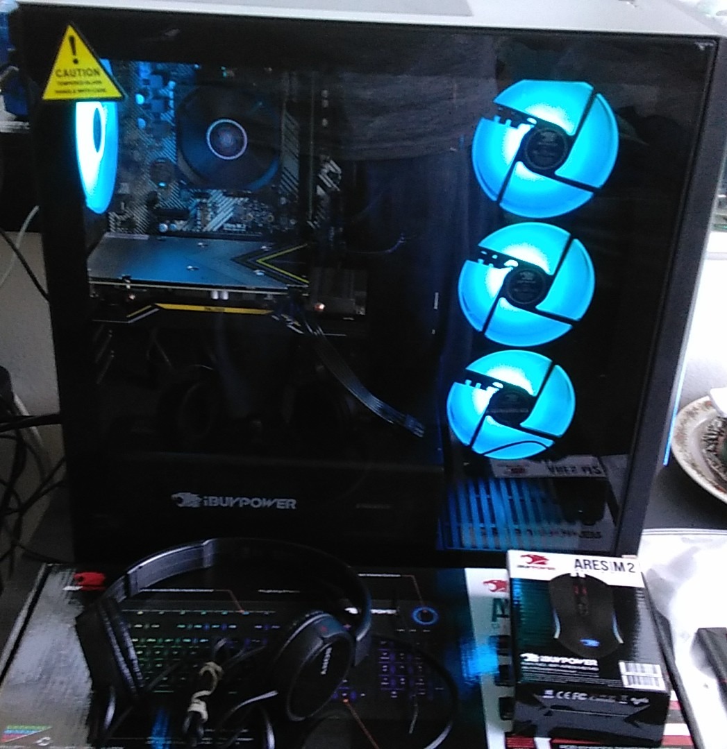 iBUYPOWER Element customer photo 1