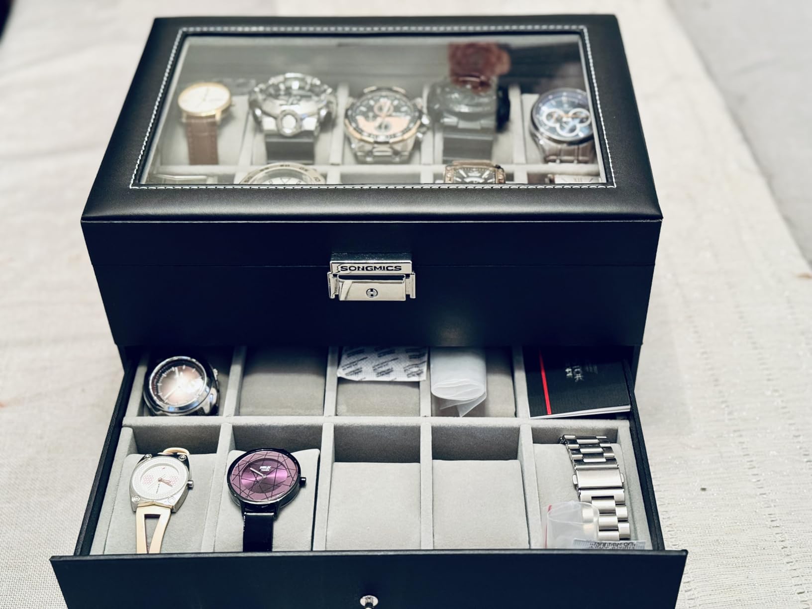 SONGMICS 20-Slot Watch Box, 2 Layers, Glass Lid, Lockable | Watch Case, Display Case, Tan, BRIDIE Collection UJWB020KZ02S customer photo 2
