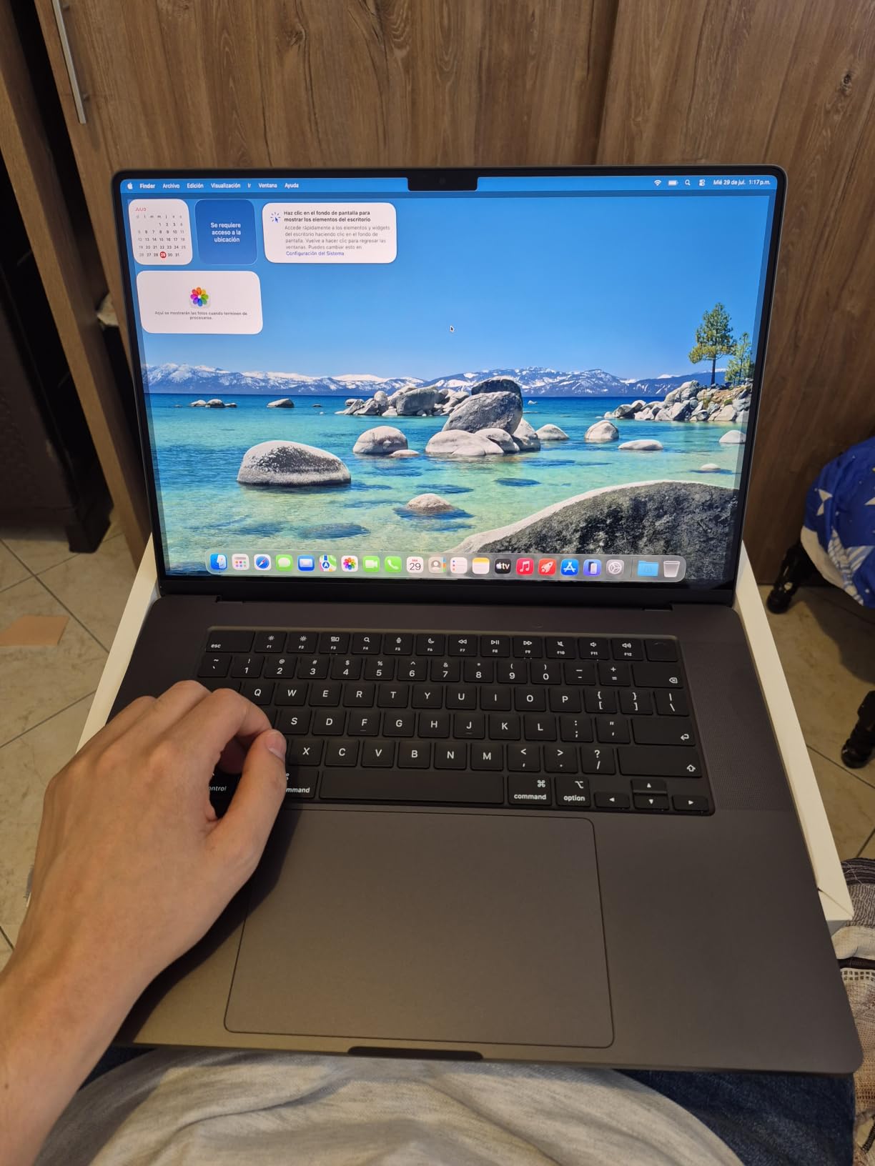 2026 MacBook Pro Laptop with Apple M5 Pro chip with 18-core CPU and 20-core GPU: Built for AI, 16.2-inch Liquid Retina XDR Display, 48GB Unified Memory, 1TB SSD, Wi-Fi 7; Space Black customer photo 1