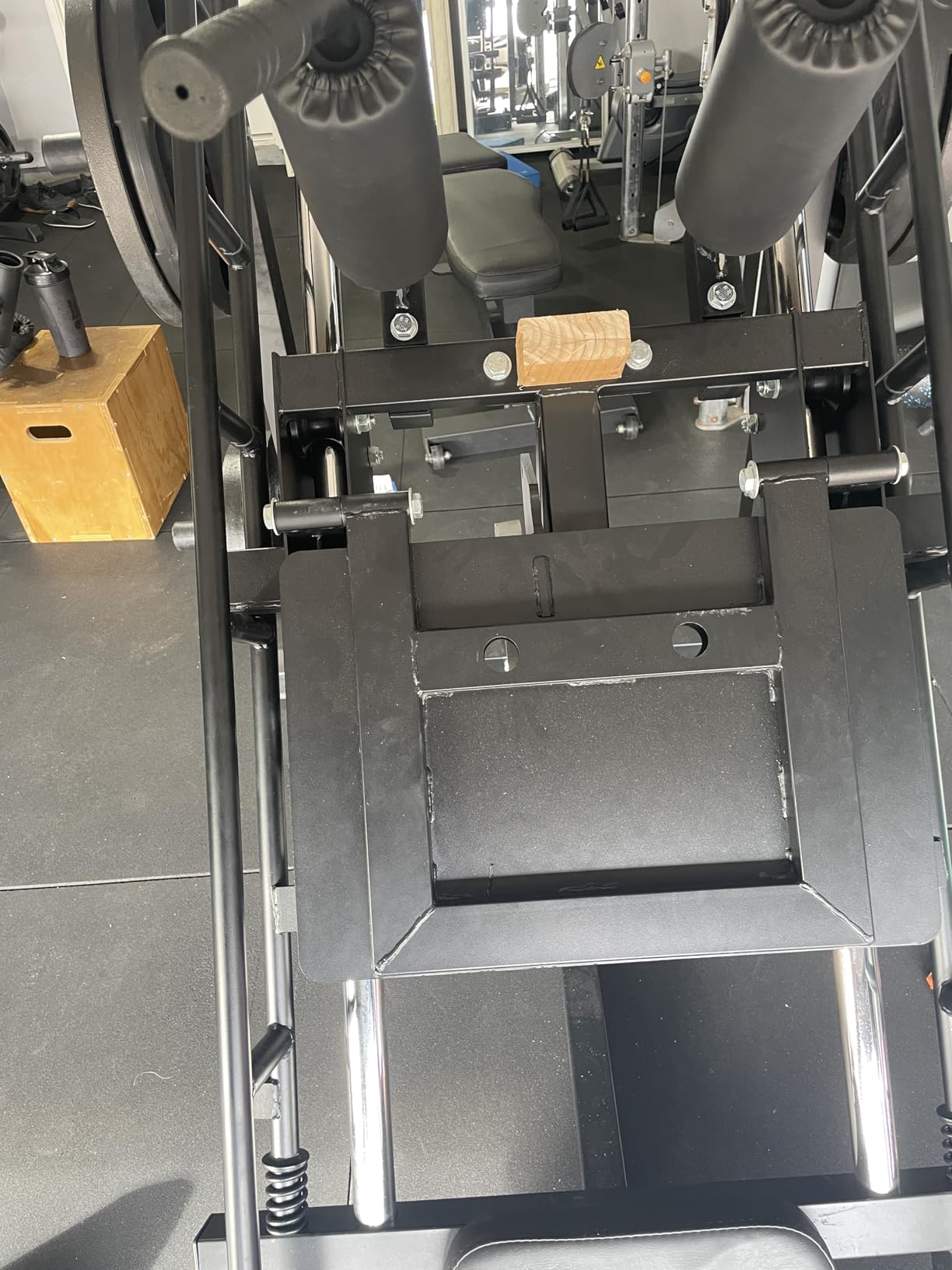 Dripex Leg Press Hack Squat Machine Combo for Home Gym, Upgraded Leg Press | Alloy Steel Frame, Transport Wheels, 4 Weight Storage, Large Footplate for Full Lower Body Workout, Weight Plates Not Included customer photo 1