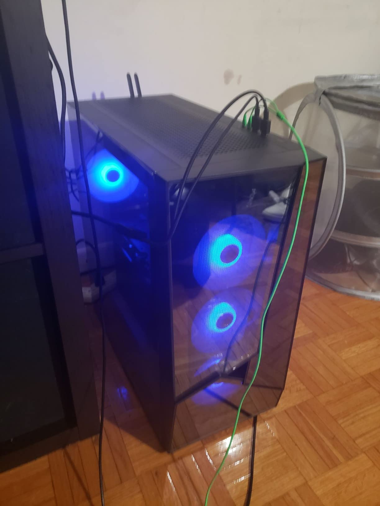 iBUYPOWER Element SE Gaming PC Desktop Computer AMD Ryzen 5 8400F CPU, NVIDIA GeForce RTX 3050 6GB GPU, 16GB DDR5 RAM, 1TB NVMe SSD, Windows 11 Home, Gamer Keyboard and Mouse - ESA5N3501 customer photo 2