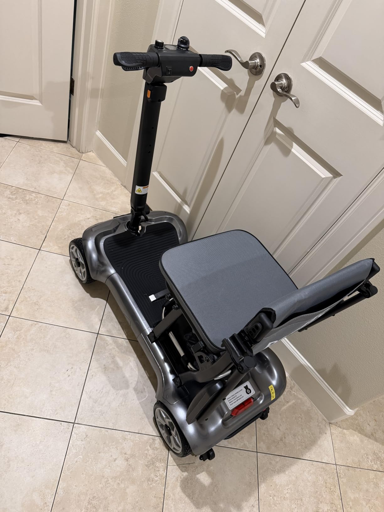 [2026 Upgraded] PAISEEC D3 Pro Ultra Lightweight Mobility Scooter, 2 Batt | 19Miles, 270W Motor All-Terrain, Fits Car Trunk, USB Port, Airline Approved for Travel, Shopping, Daily Use customer photo 2