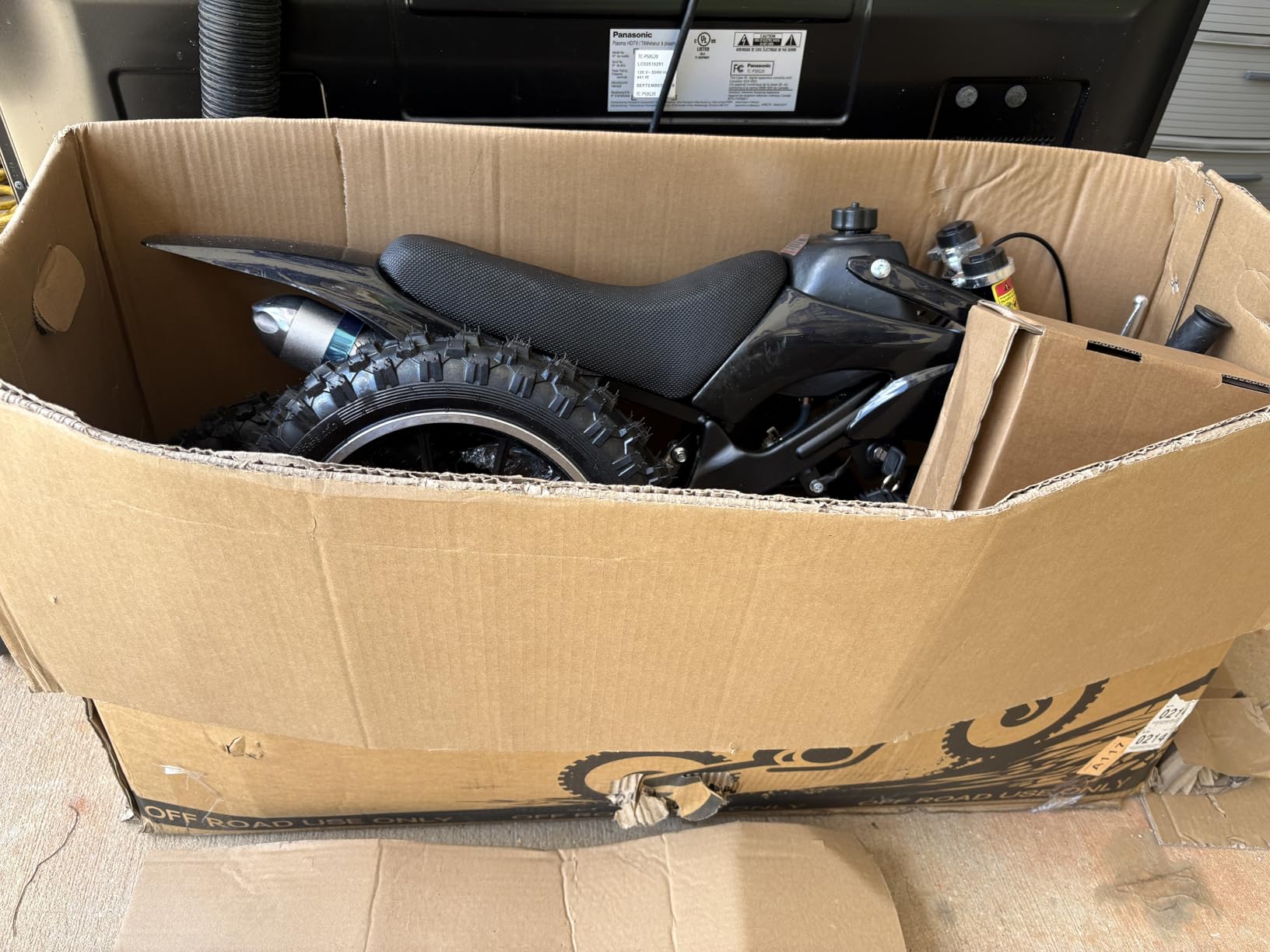 Kids 50cc Dirt Bike,2-Stroke Gas Dirt Bike,Black,CPC Listed | Kids Dirt Bike for 8-14 with Front Rear Disc Brakes,10In Off-Road Tires,Shock Absorption,Seat Height 23.6in,Max Speed 40Mph customer photo 1