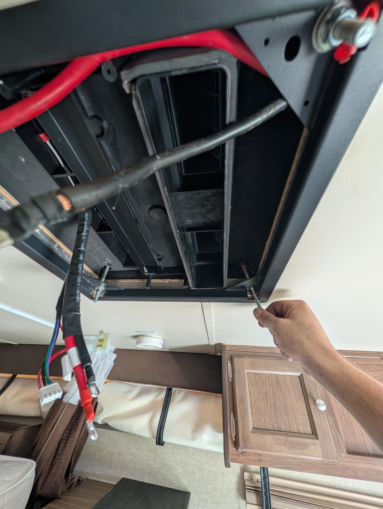 10000 BTU 12V DC RV Air Conditioner - Battery Powered, Low Power Consumption, Ultra Quiet & Fast Cooling Upgraded Rooftop AC Unit with APP Remote for Camper Van and Truck (Cooling Only) customer photo 2