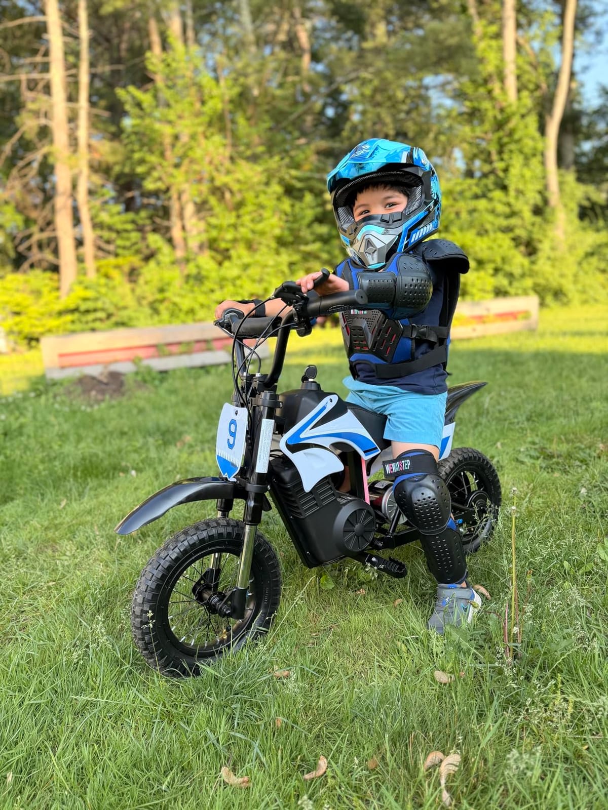 K1 Kids Electric Dirt Bike, 36V, 700W, 16 MPH, 14-Mile, Ages 3-10 customer photo 1