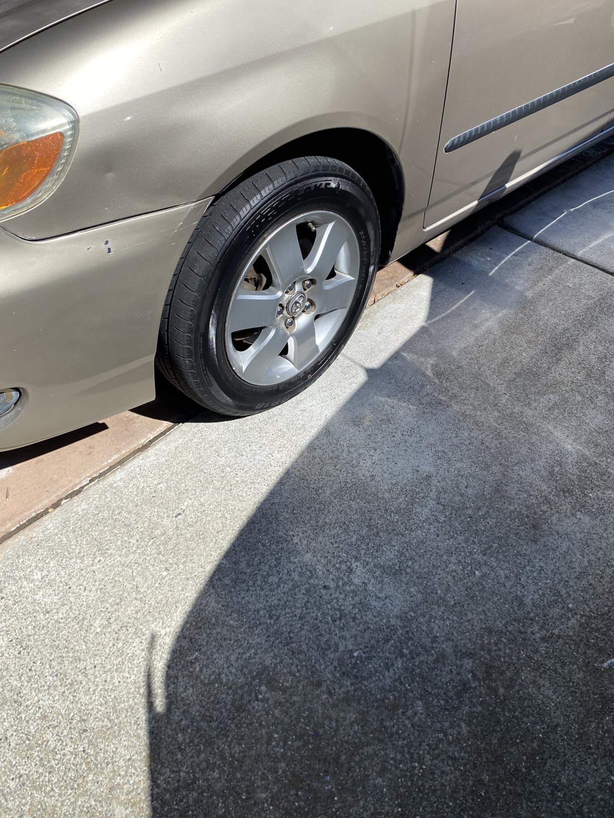 Meguiar’s Endurance Tire Gel - Tire Shine Gel, Premium Car Tire Shine For A Lasting Glossy Finish; Apply To Tires Cars, Trucks & Suvs To Keep Tires Looking Deep Black And Clean -16 Oz customer photo 1