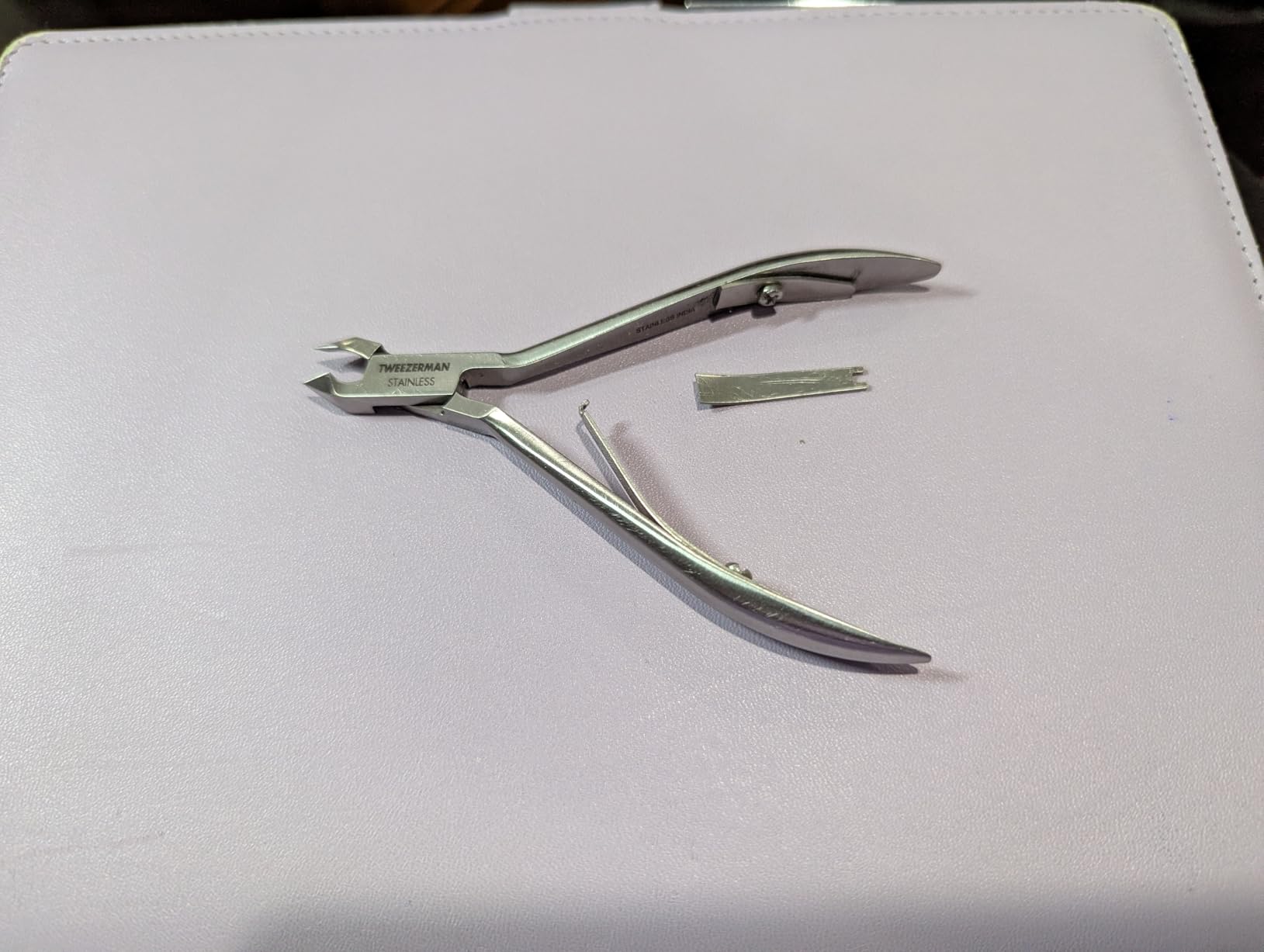 Tweezerman Rockhard Cuticle Nipper 1/2 Jaw Stainless Steel customer photo 1