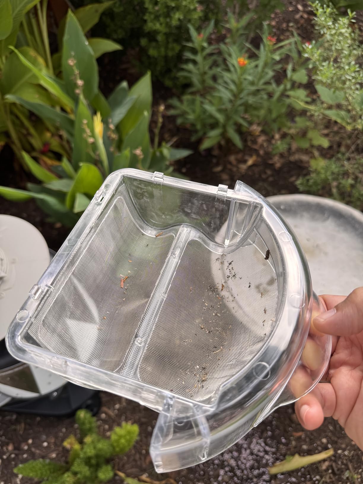 SkeeterVac SV3100 Outdoor Mosquito and Backyard Insect Trap, Up to 1 Acre customer photo 1