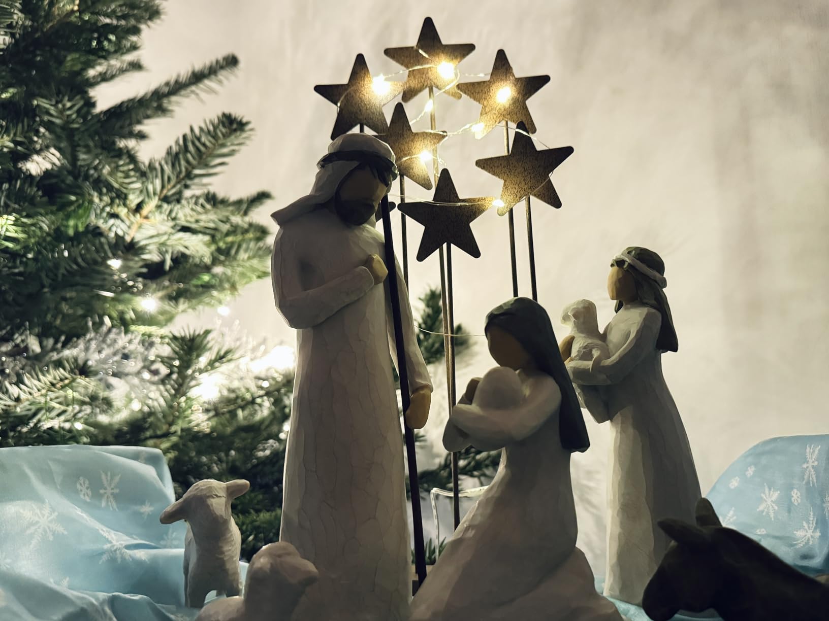 Willow Tree 6-piece Nativity, Sculpted Hand-Painted Set of Figures customer photo 2