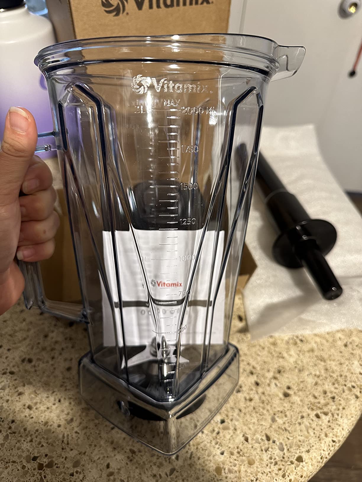 Vitamix 15856 Container, 64-Ounce, Clear customer photo 2