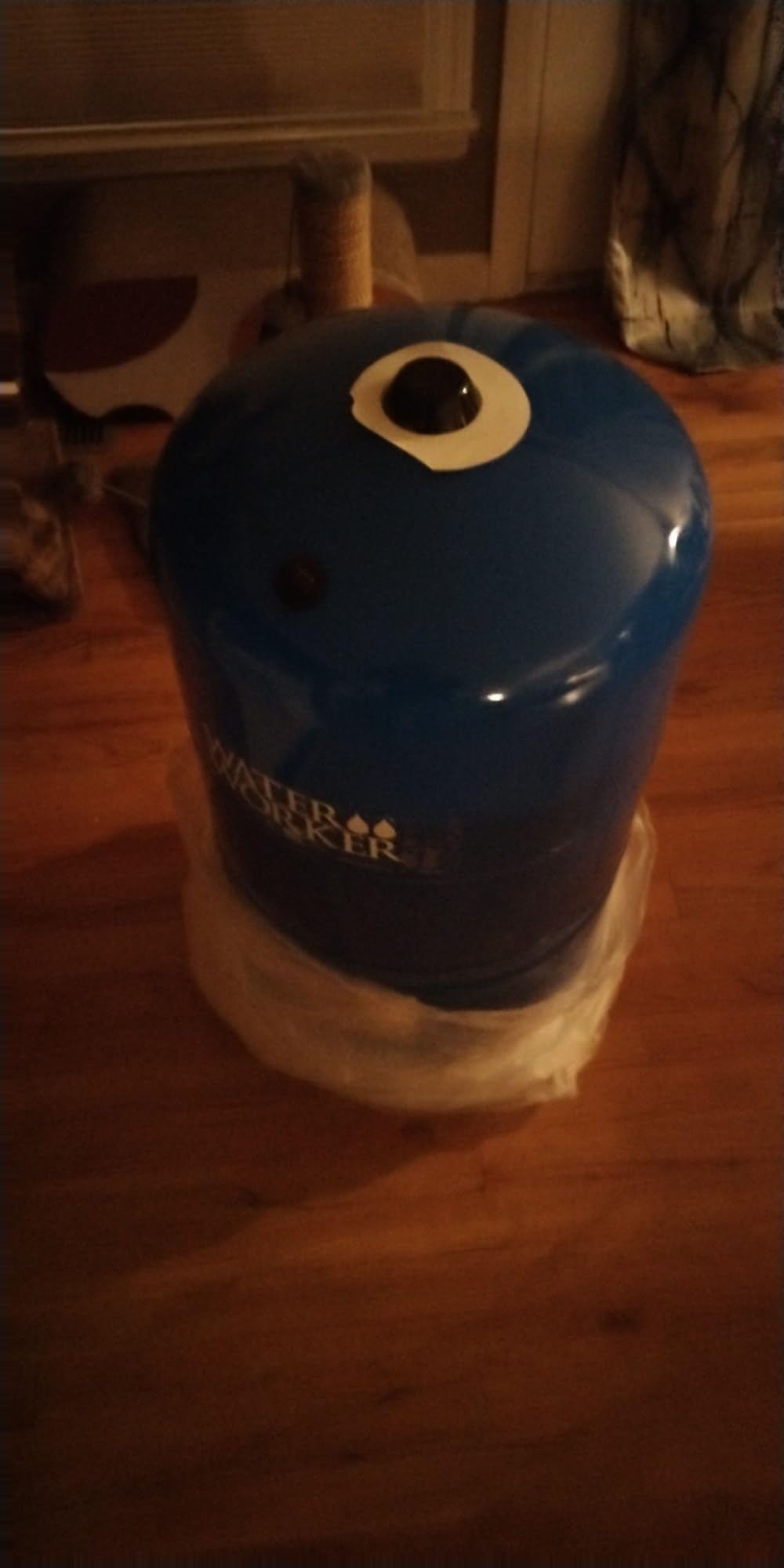 WaterWorker 25009 20Gal Vertical Well Tank, 20 Gallon, Blue customer photo 1
