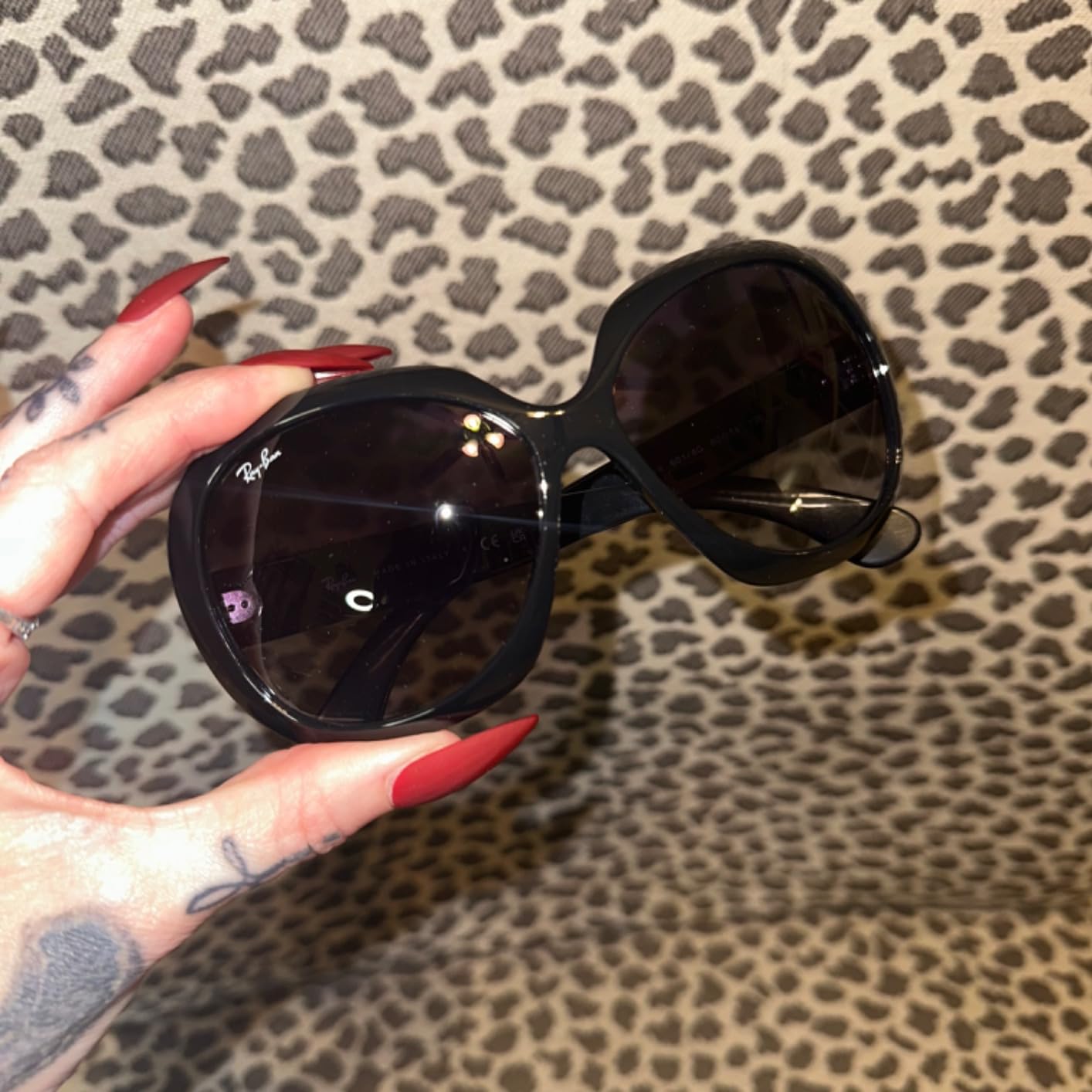 Ray-Ban RB4098 Jackie Ohh II Square Sunglasses for Men for Women customer photo 2
