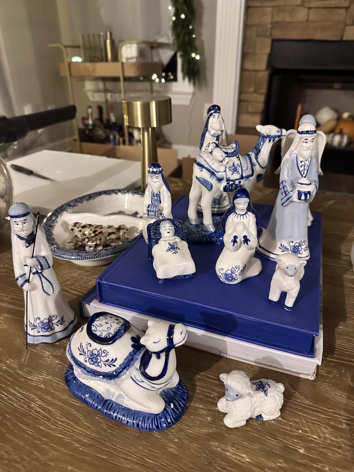 Kurt Adler 1.97-Inch by 6.7-Inch Porcelain Delft Blue 11-Piece Nativity Set customer photo 1