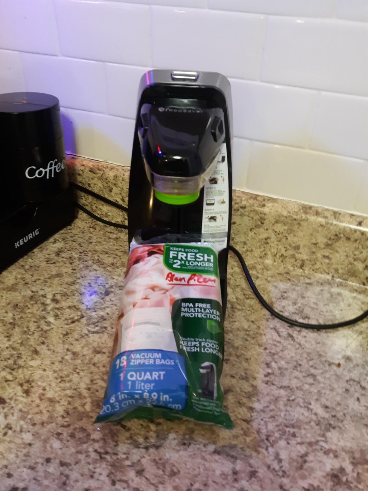 FoodSaver 1-Quart BPA-Free Multilayer Construction Vacuum Zipper Bags customer photo 2