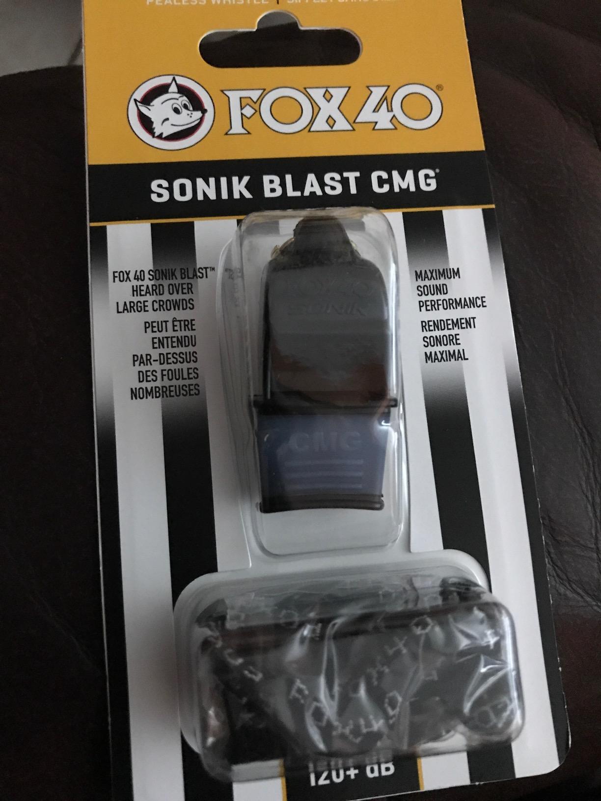 Fox 40 Sonik Blast CMG Official Whistle with Break Away Lanyard (Black) customer photo 1