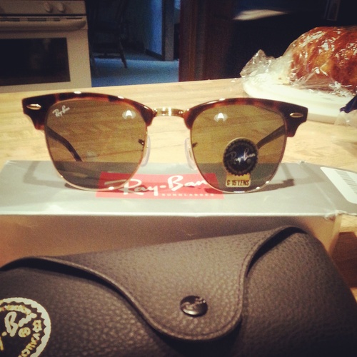Ray-Ban RB3016 Clubmaster W0366 51MM Tortoise on Gold/Crystal Lens G-15 Green Square Sunglasses for Men for Women customer photo 2