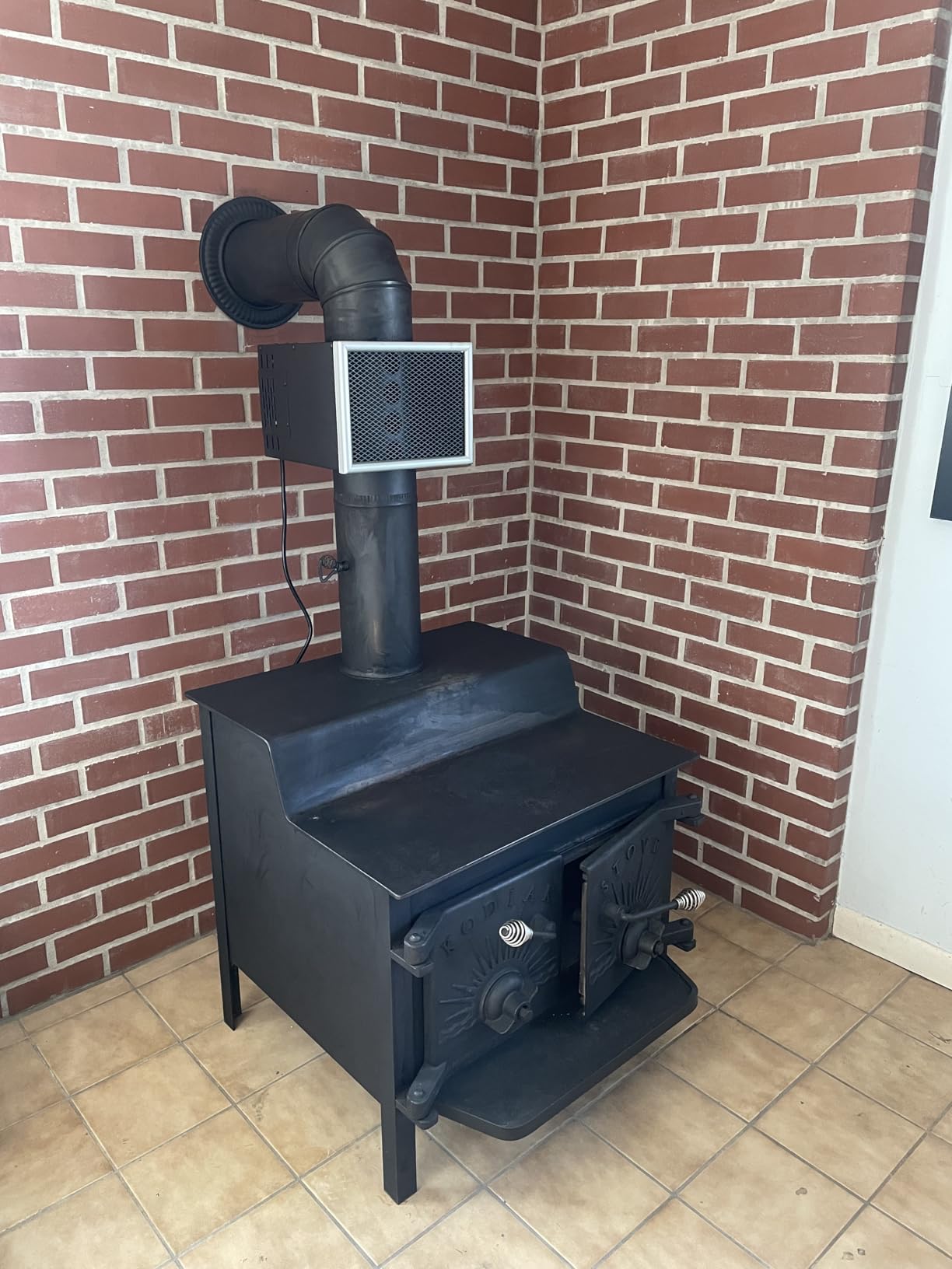US Stove MH6-6 in Miracle Heat Reclaimer - Wood/Coal Stove Black customer photo 2