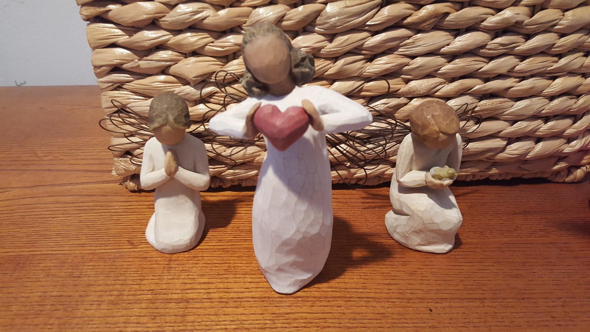 Willow Tree Remembrance, Sculpted Hand-Painted Angel Figure | Offering Comfort, Healing, Love and Caring, Cast from a Susan Lordi Original Carving, Keepsake with Enclosure Card customer photo 1
