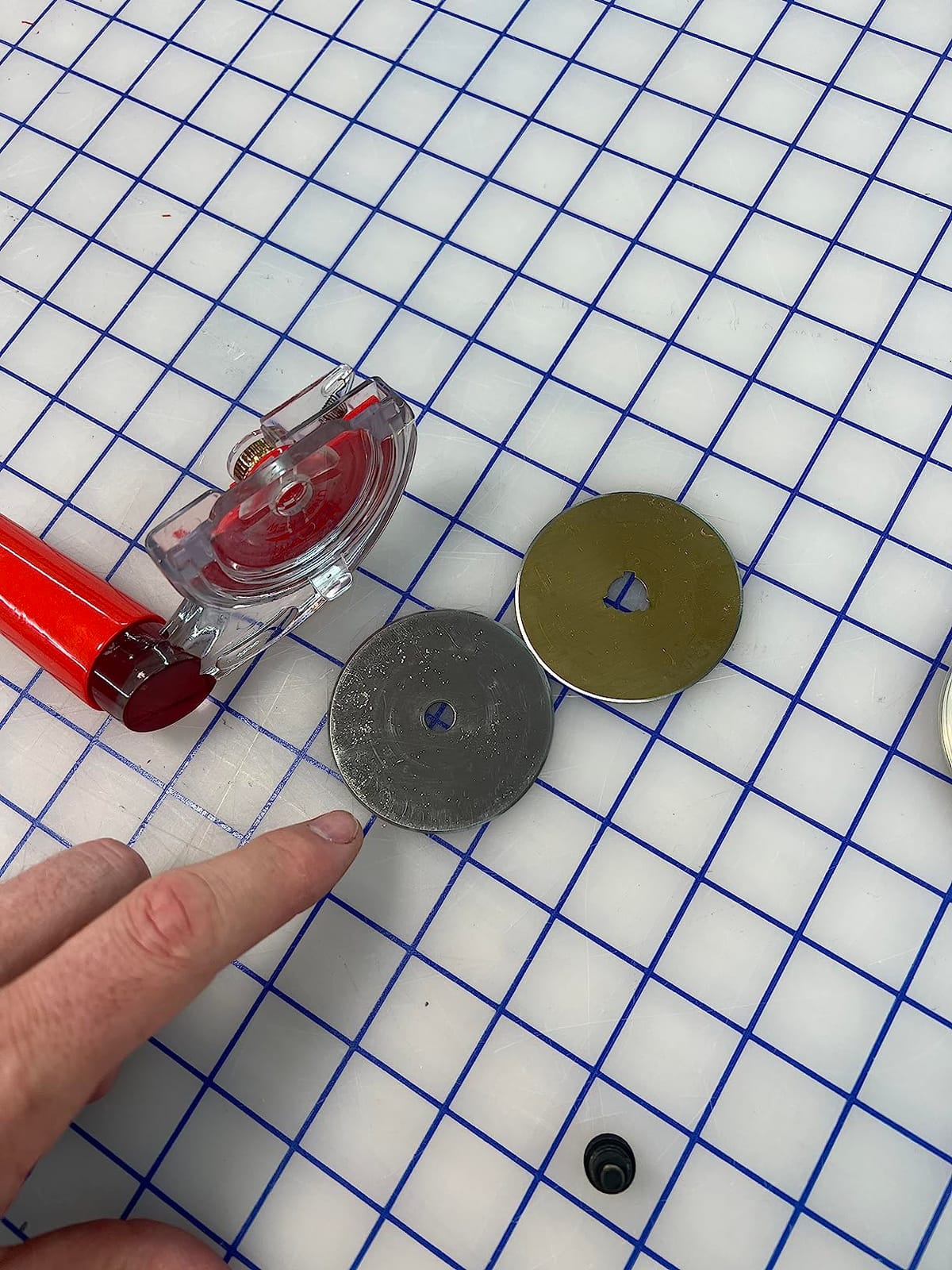 Martelli - Right Handed 60mm Ergonomic Fabric Rotary Cutter for safe pain free fabric cutting - sewing, quilting, fashion design notions & supplies good for arthritis carpal tunnel wrist pain customer photo 1