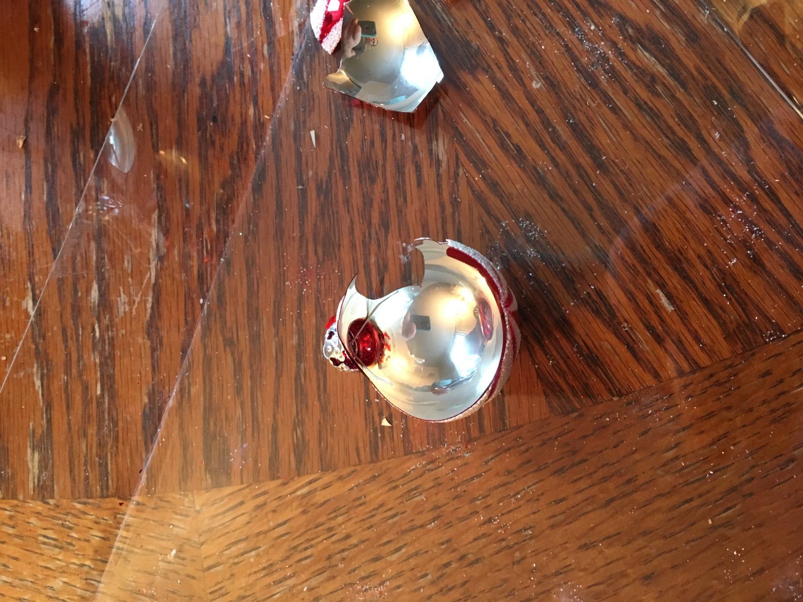 Kurt Adler 1.57-Inch Red/White Decorated Glass Ball Ornament Set of 15 customer photo 2