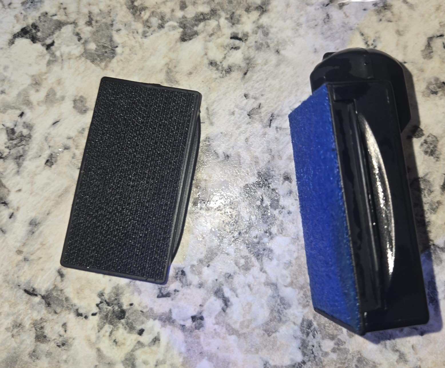 Aqueon Aquarium Algae Scraper, Fish Tank Cleaning Magnet, Small customer photo 1