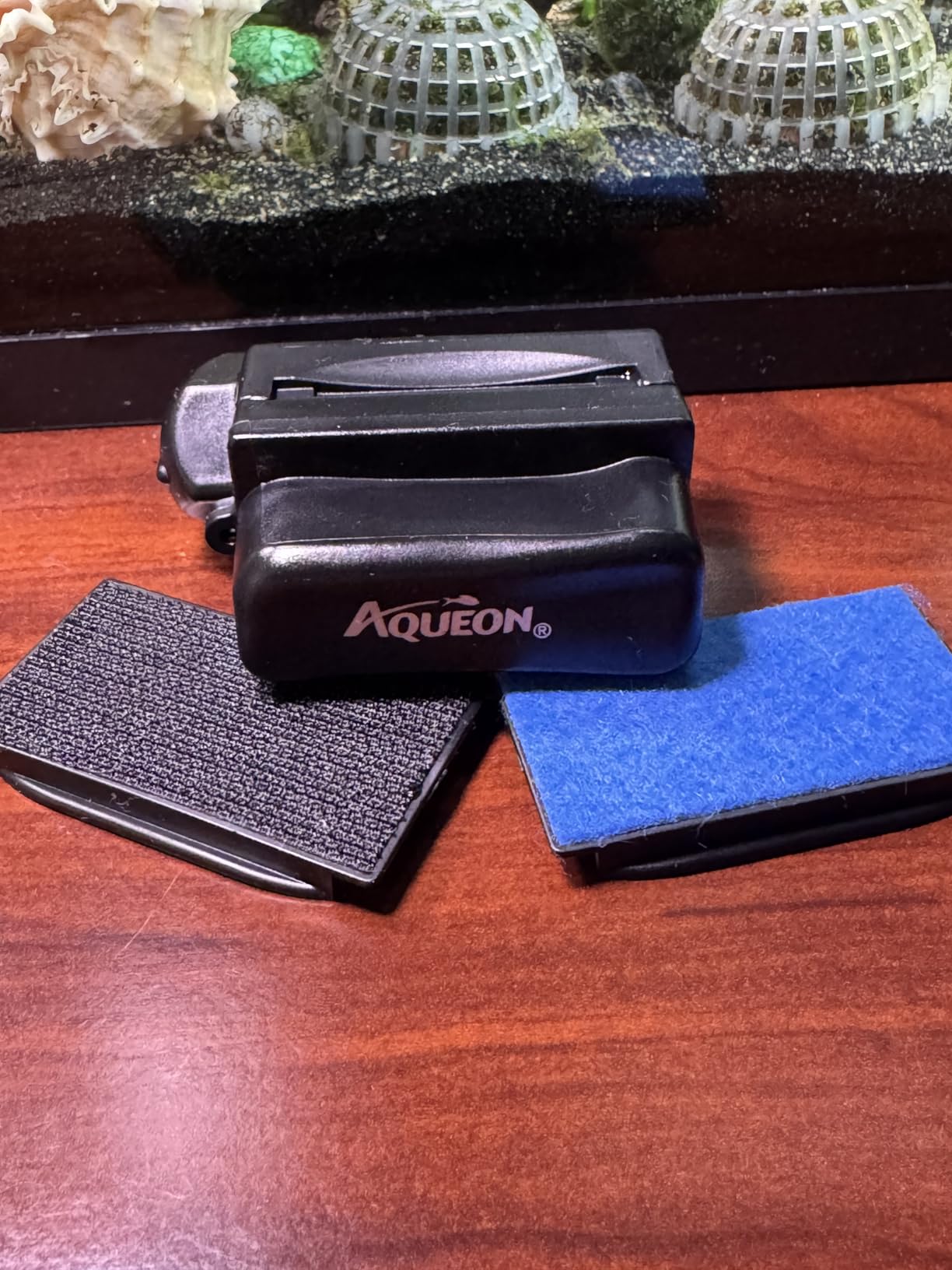 Aqueon Aquarium Algae Scraper, Fish Tank Cleaning Magnet, Small customer photo 2