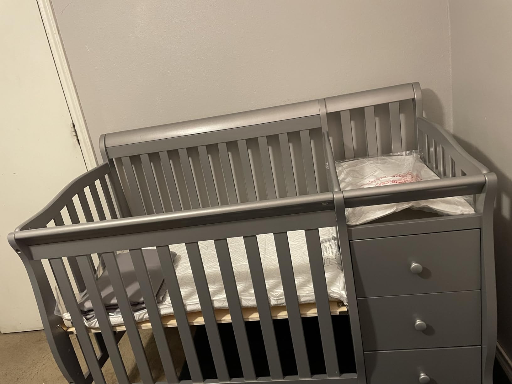 Dream On Me Jayden 4-in-1 Convertible Mini Baby Crib with 3 Drawer Changer customer photo 2