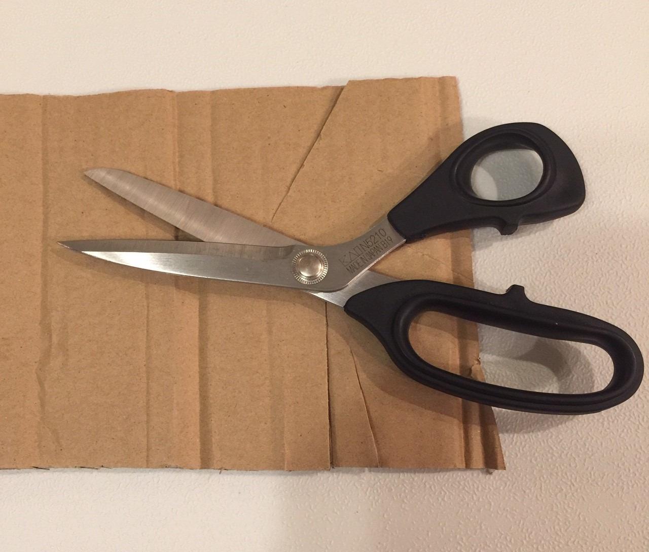 Kai 5210 8-inch Dressmaking Shears (N5210) customer photo 1