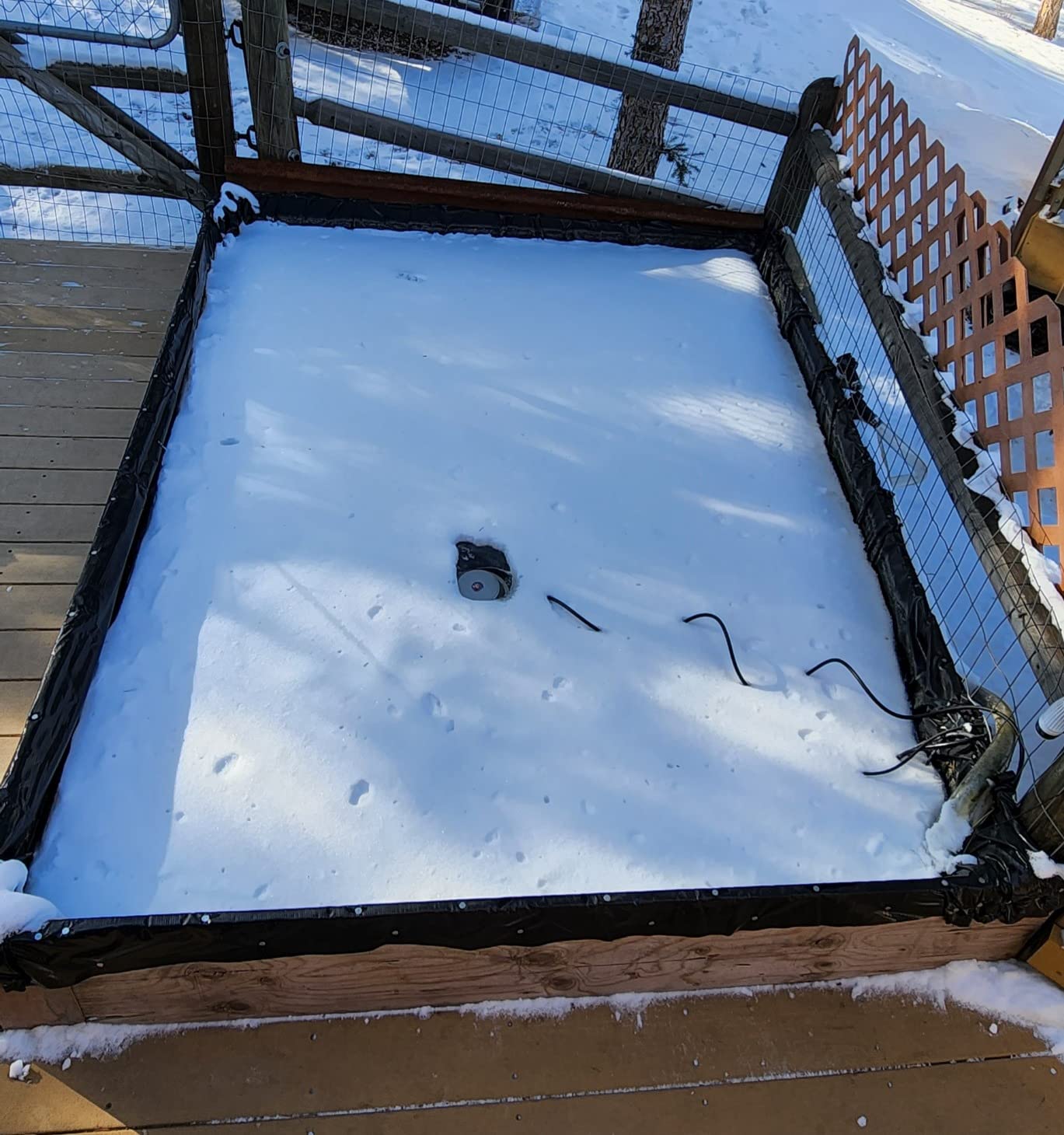 Aquascape Pond Heater Winter De-icer for Pond Water Feature Garden, 300 Watt 22' cord, 39000 customer photo 1