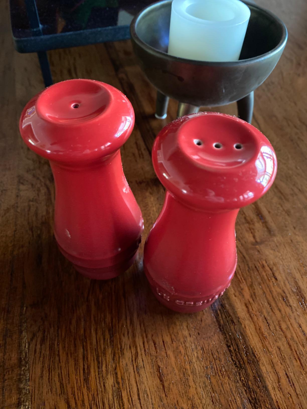 Le Creuset, Salt and Pepper Shaker Set of 2 - White customer photo 1