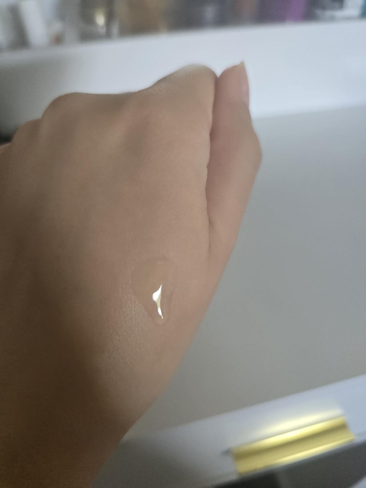 La Roche-Posay Effaclar Salicylic Acid Acne Serum Treatment Pore Minimizer customer photo 2