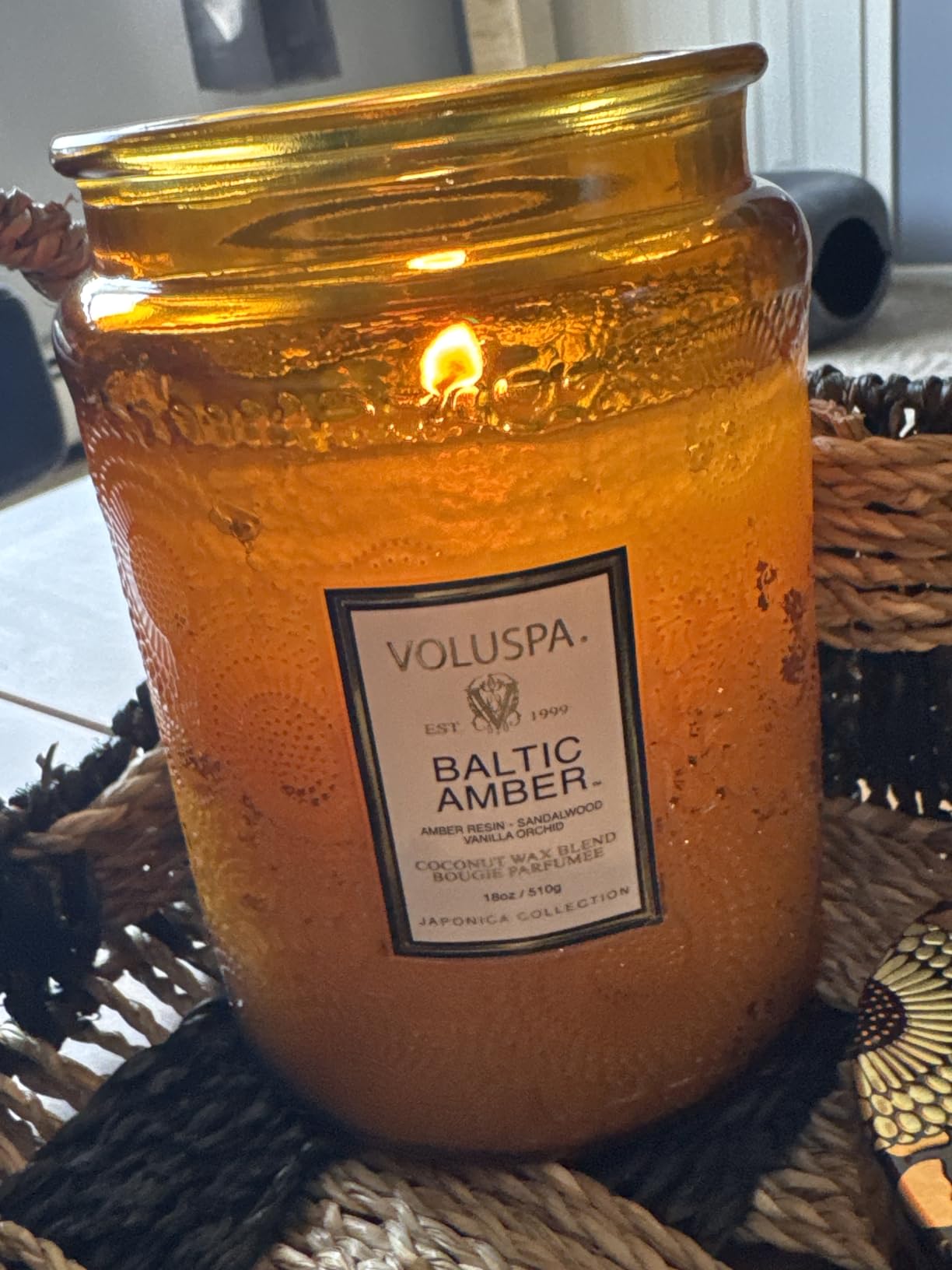 Voluspa Baltic Amber Large Scented Candle Jar 18 Oz, 100 Hr Burn | Coconut Wax Blend in Decorative Glass, Clean Even Burn, USA Handcrafted Gift for Hosts, Fragrance Lovers & Relaxed Rooms customer photo 2