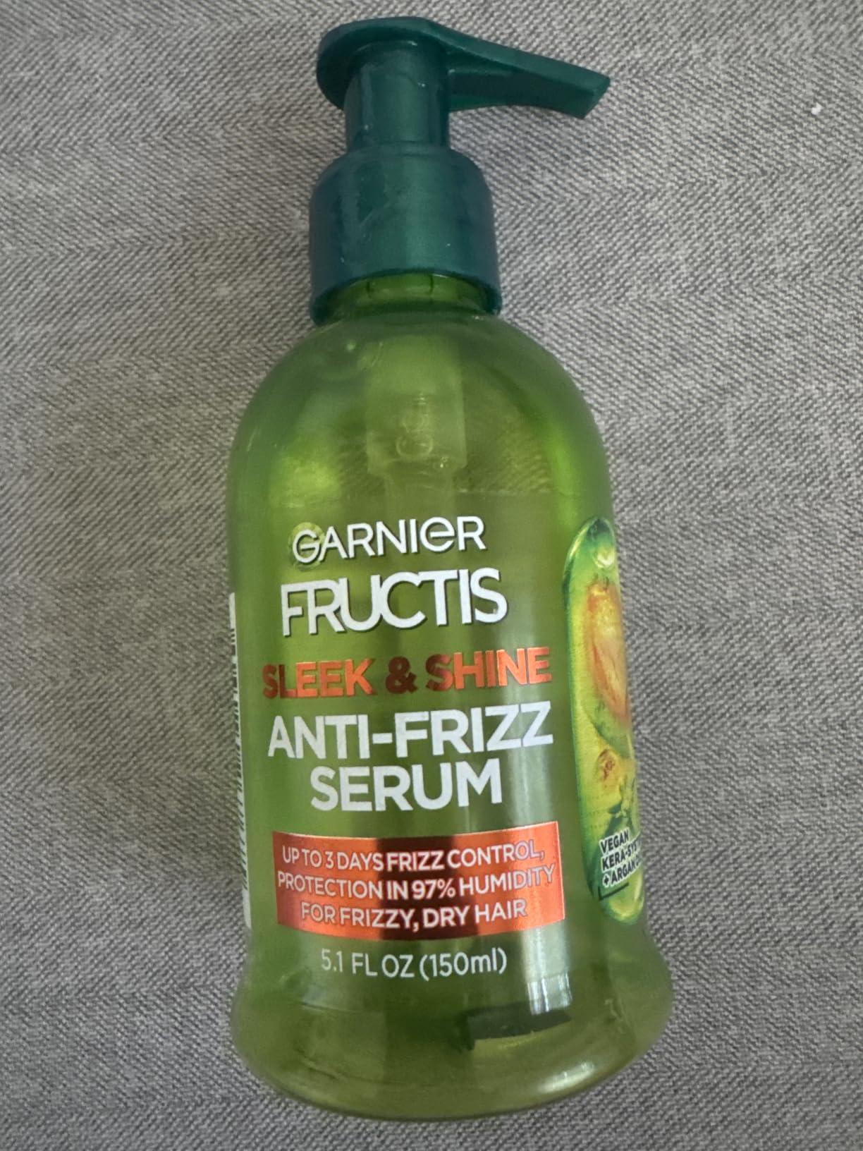 Garnier Fructis Sleek & Shine Anti-Frizz Hair Serum for Frizzy, Dry Hair, Leave-In Argan Oil Infused Formula with Up to 72HRs of Frizz Control, Smooths Flyaways & Boosts Hair Shine, 5.1 Fl Oz customer photo 2
