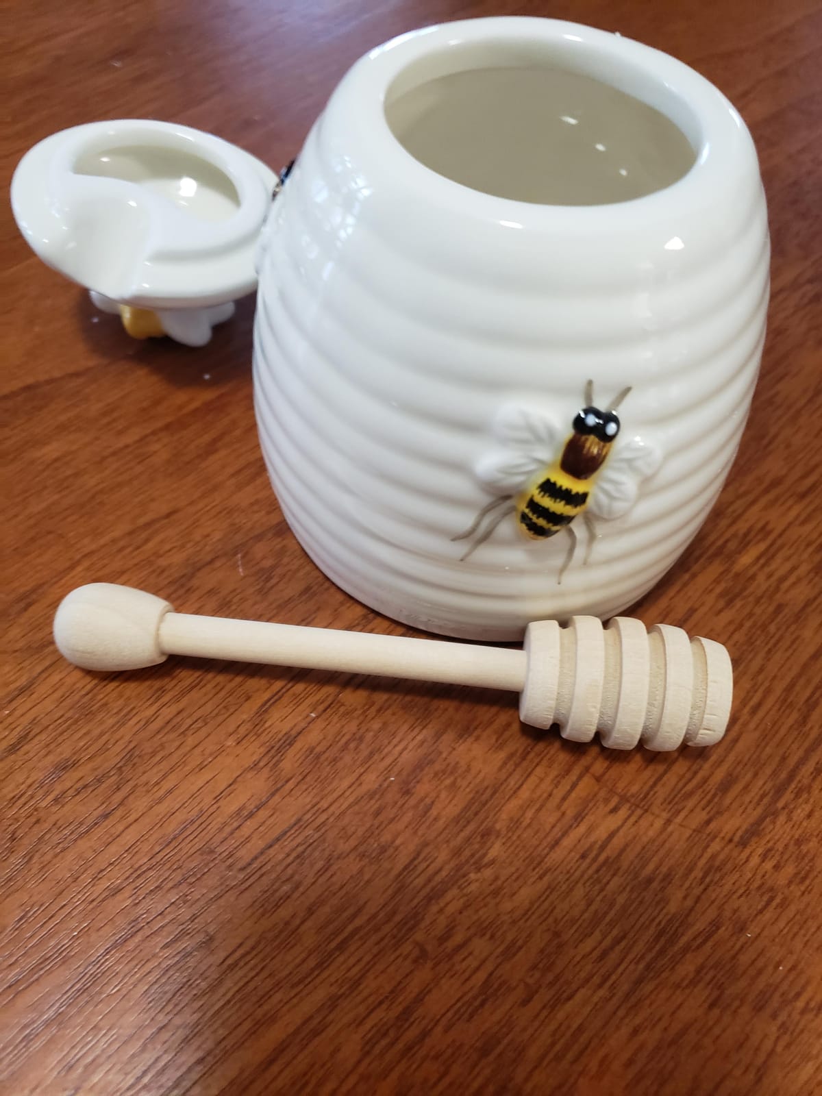 Mary Lake-Thompson Ceramic Beehive Honey Pot with Dipper customer photo 1