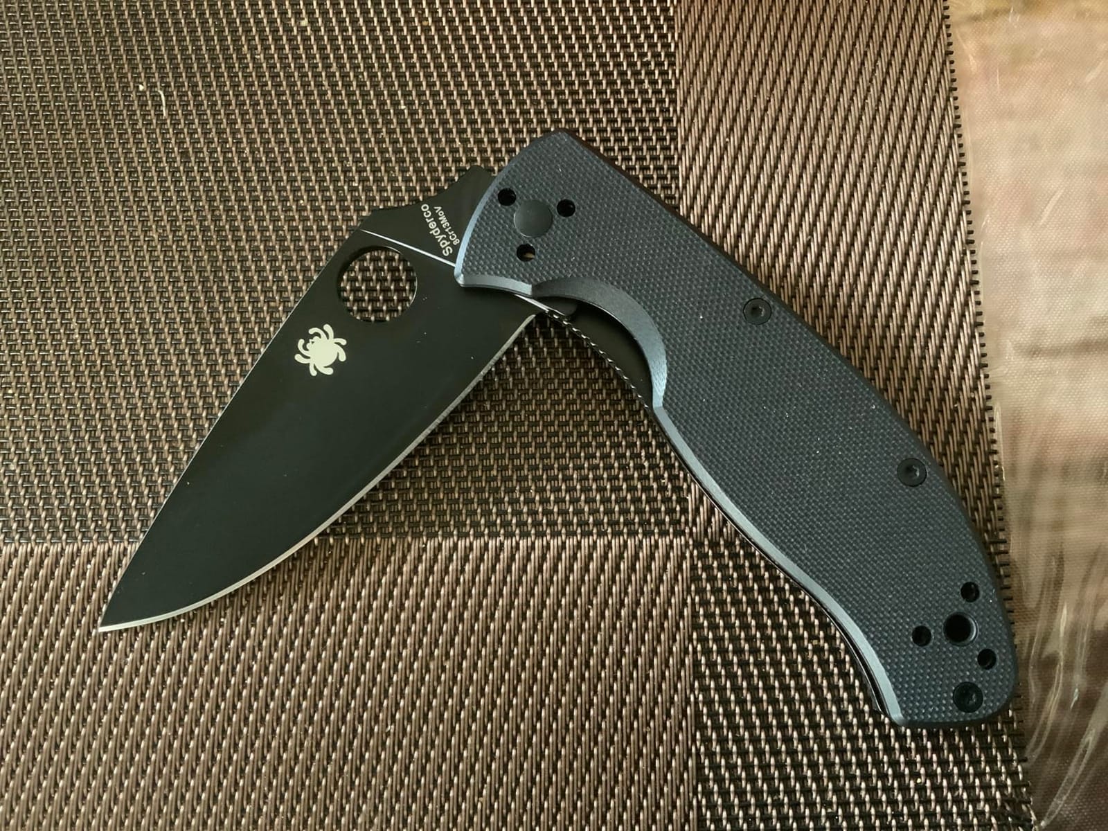 Spyderco Tenacious, 3.3 in 8Cr13MoV Steel, C122GBBKP customer photo 2