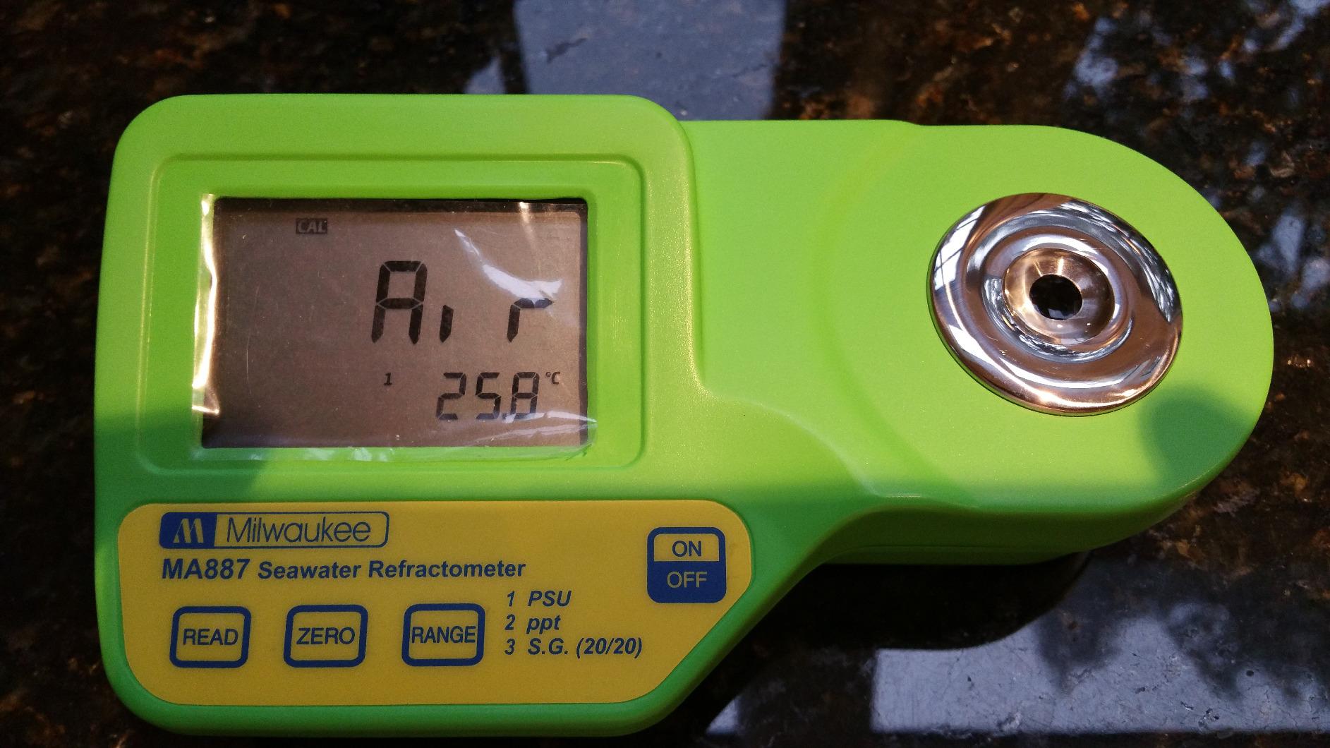 Milwaukee Salinity Digital Refractometer for Saltwater Aquariums - MA887 customer photo 1