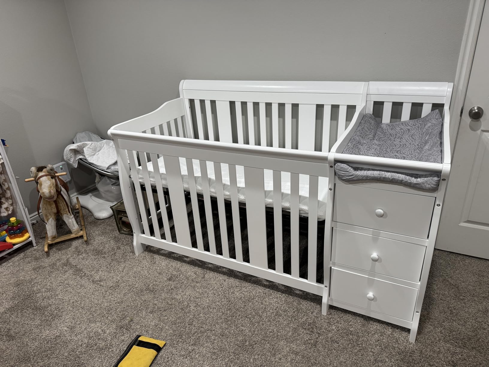 Storkcraft Portofino 5-in-1 Convertible Crib and Changer, White customer photo 2