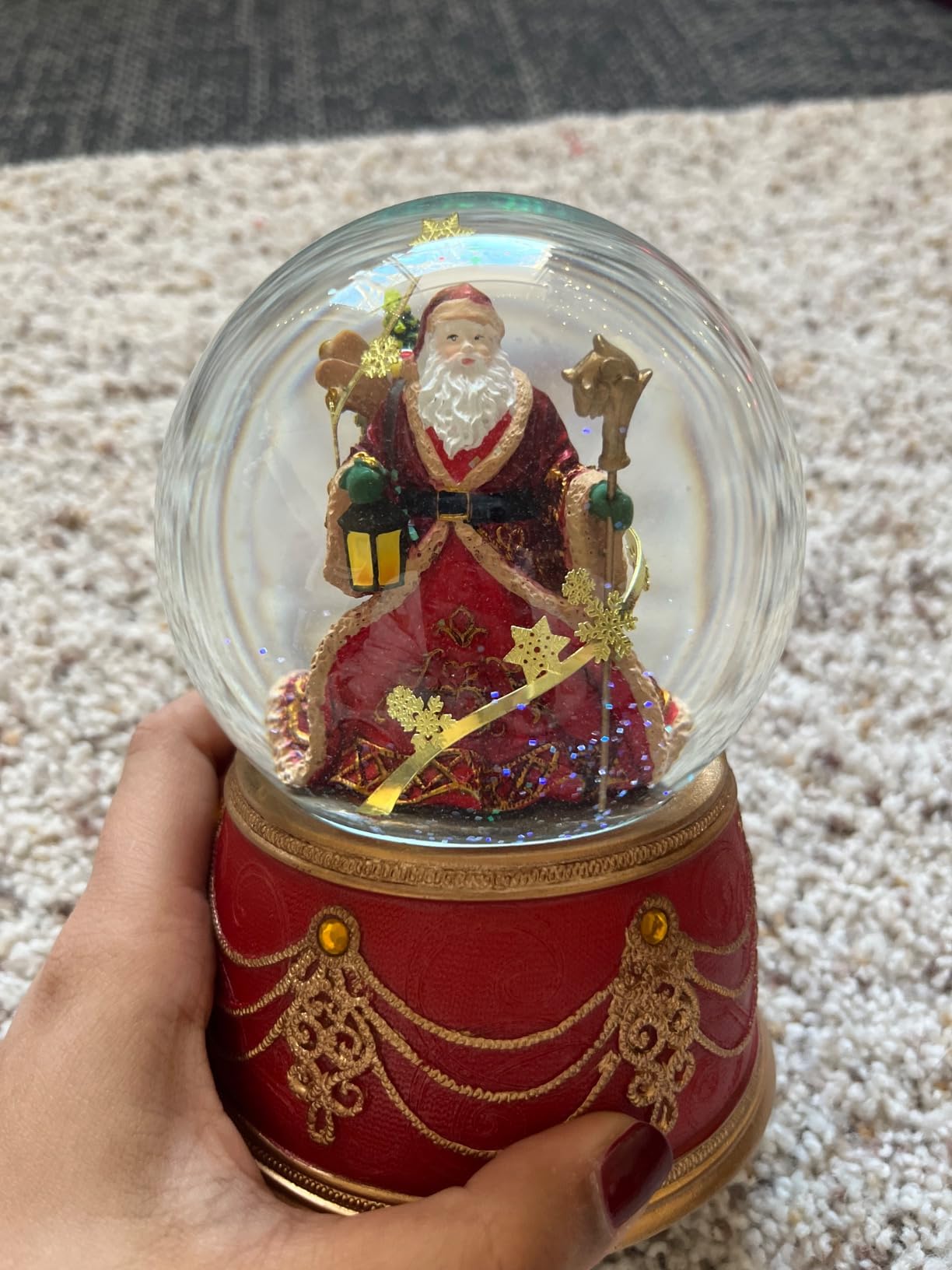 Roman Santa with Snowflakes Musical We Wish You a Merry Christmas 100mm Snow Globe customer photo 2