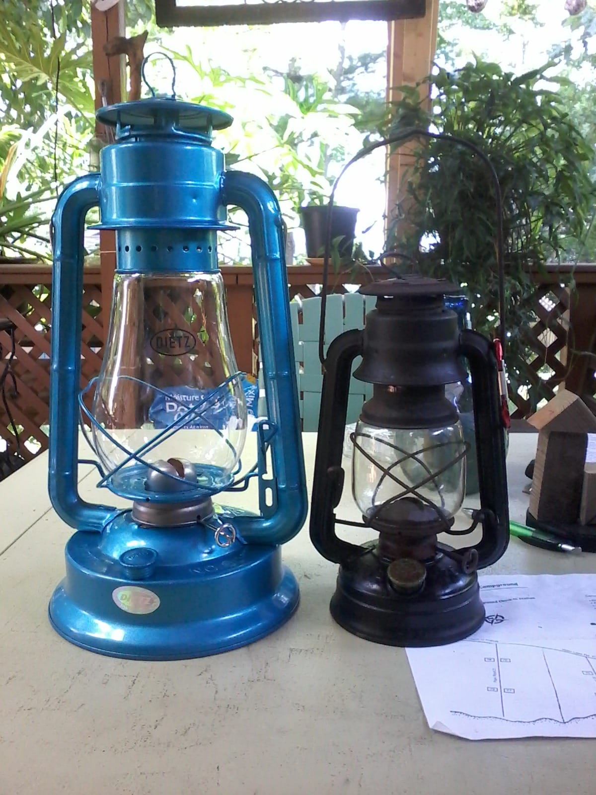 Dietz #80 Blizzard Hurricane Oil Lamp Burning Lantern Blue customer photo 2