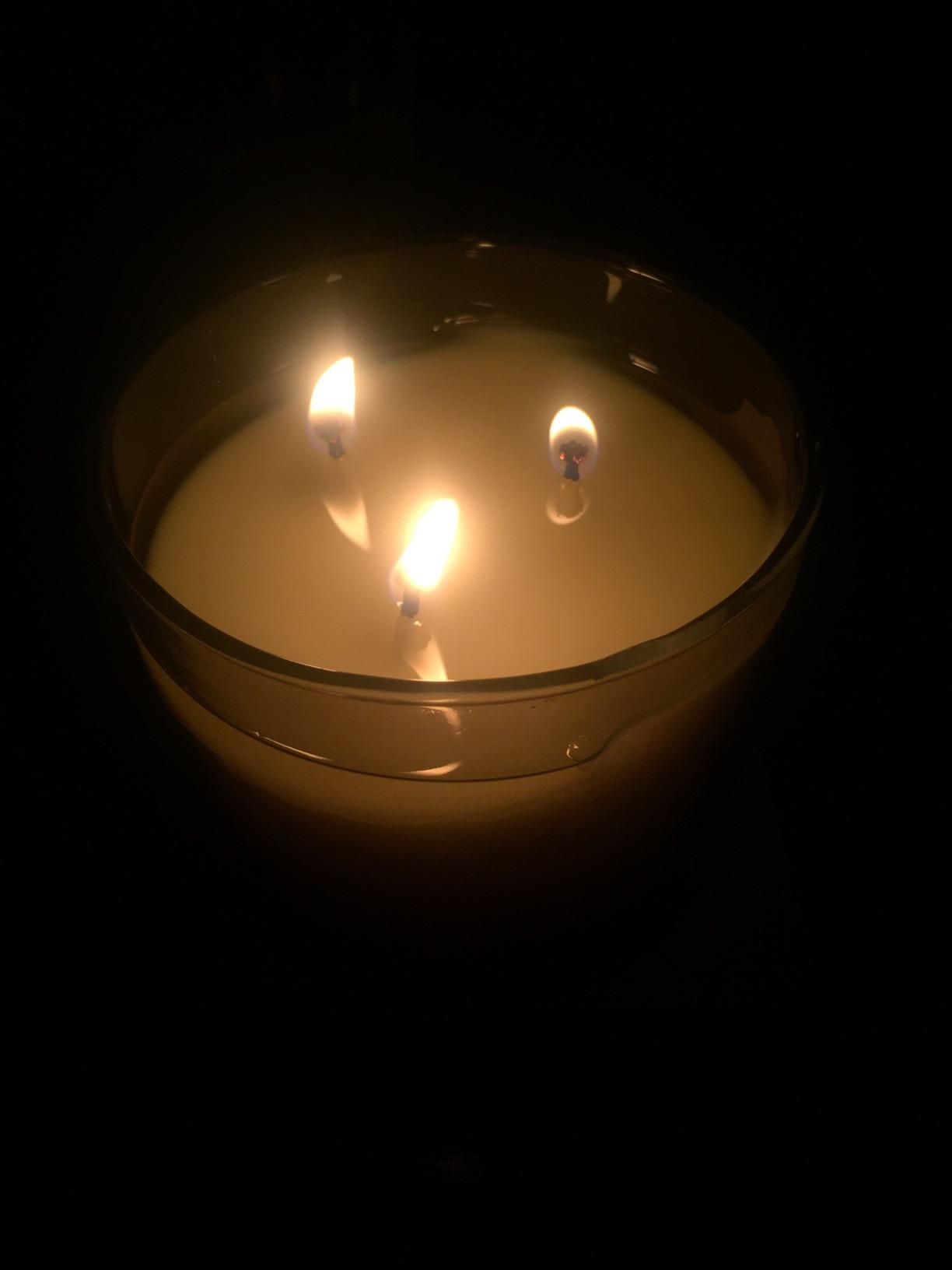 Bath & Body Works White Barn Mahogany Teakwood Scented Candle Unisex Candle 14.5 oz customer photo 1