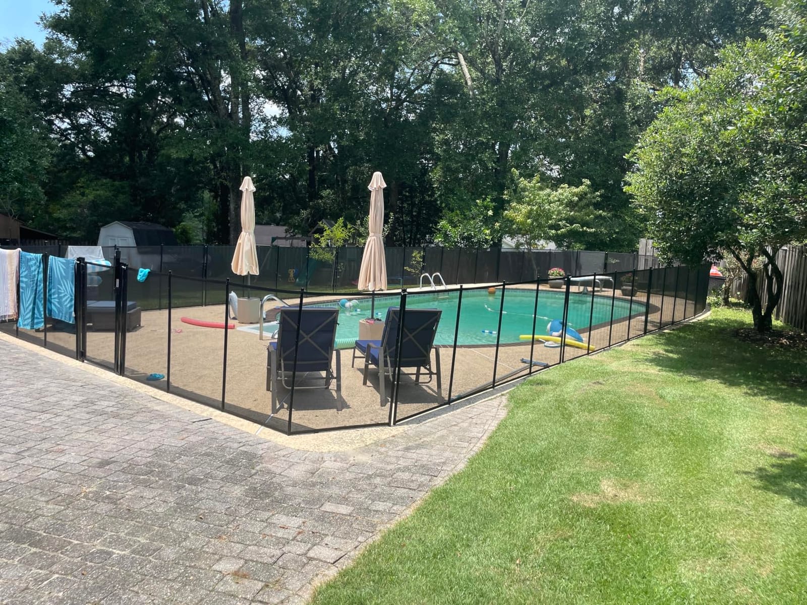 Pool Fence DIY by Life Saver Fencing Section Kit, 4 x 12-Feet, Black customer photo 1